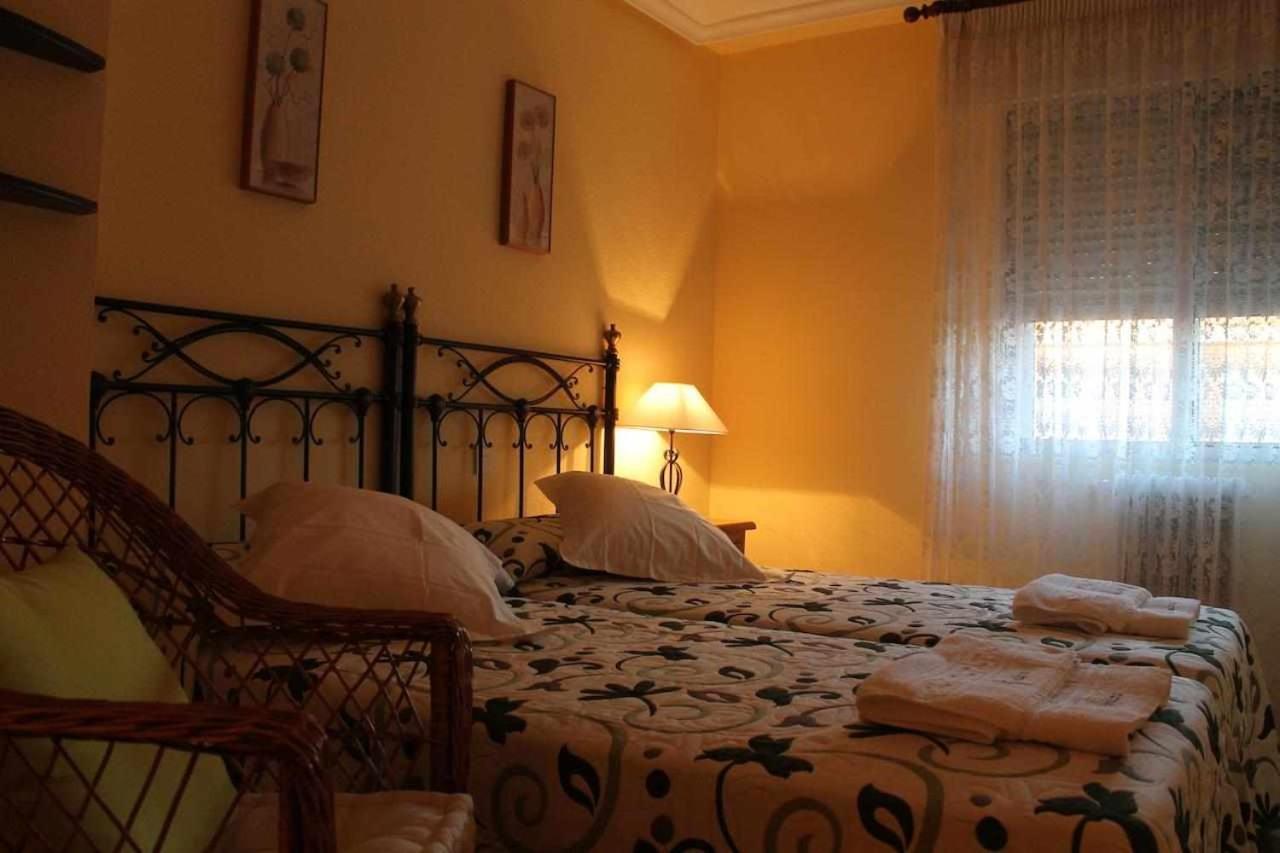 Alojamiento La Olmedana أولميدو المظهر الخارجي الصورة